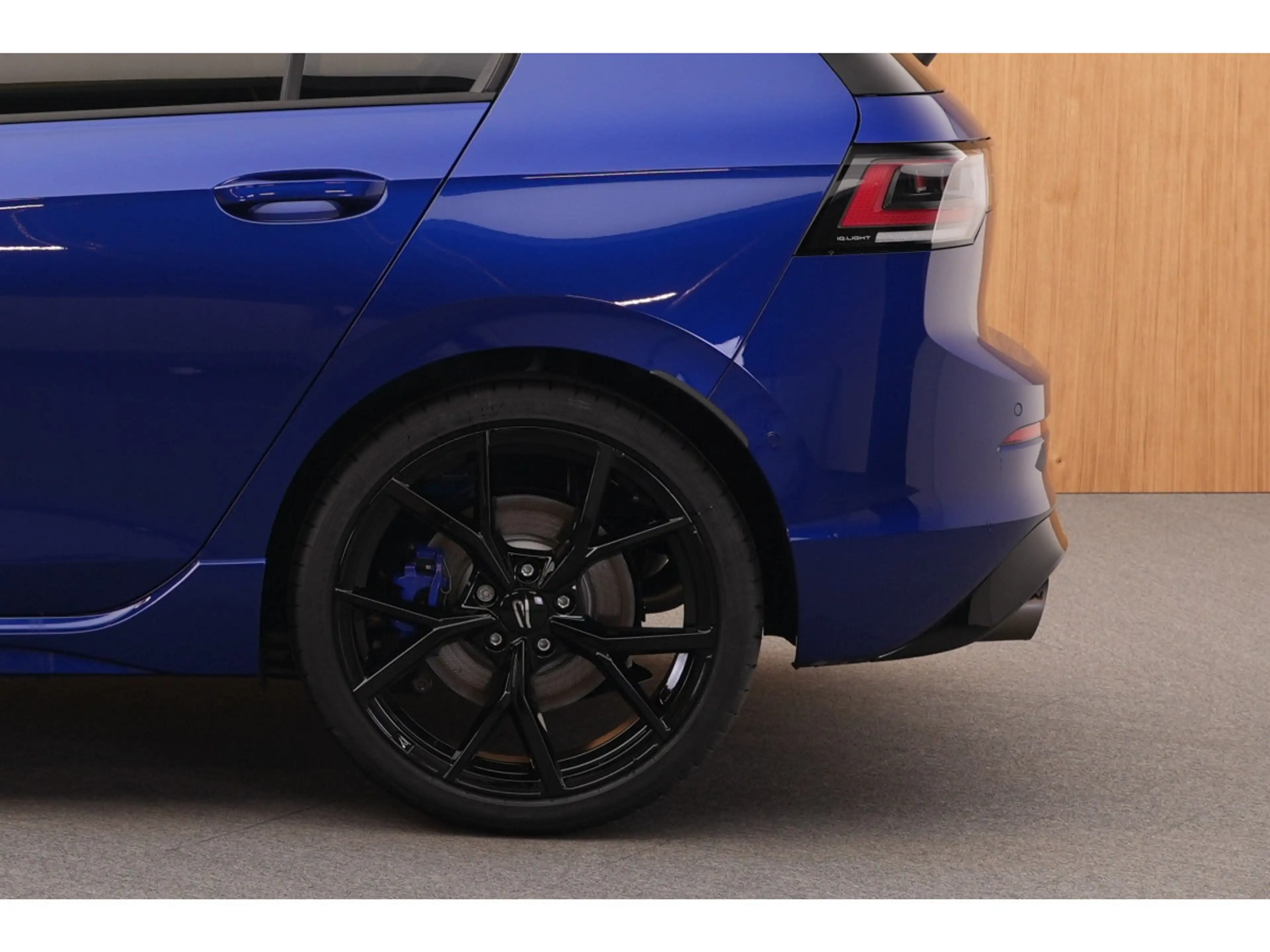 Volkswagen Golf R 2.0 TSI DSG 4x4 DSG 245 kW-333CV - R-Performance P — photo 13