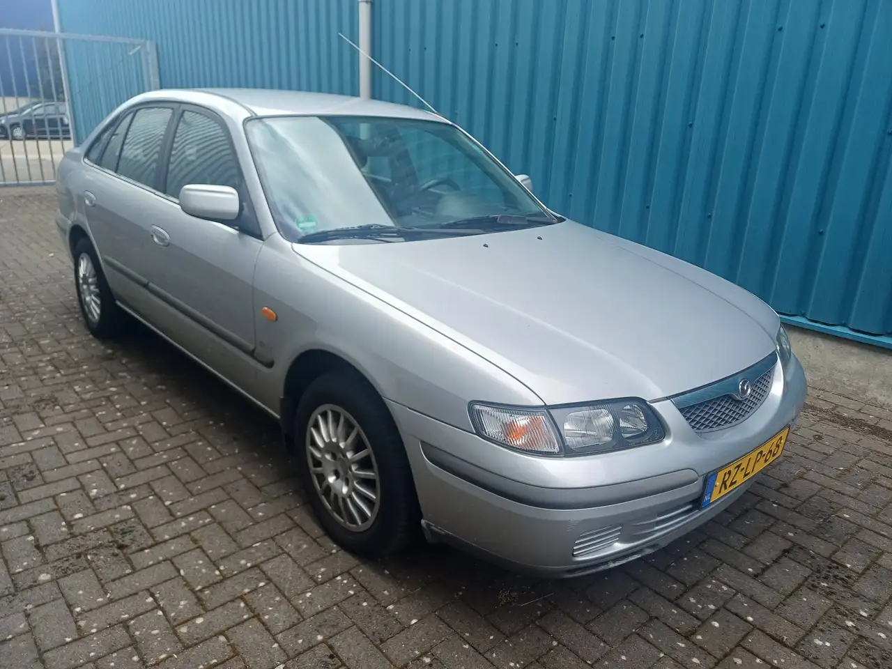 Mazda 626 1.8i GLX, foto 5