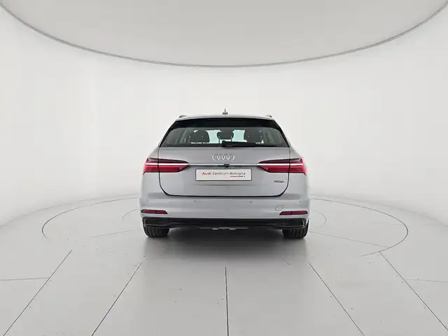 Audi A6 view 4