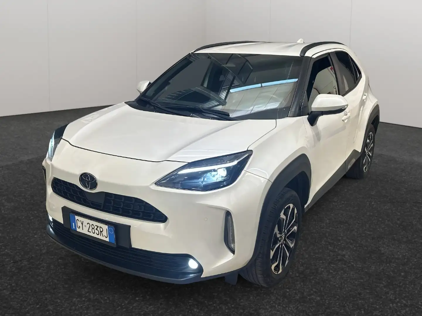 Toyota Yaris Cross 1.5 hybrid Trend fwd 116cv e-cvt Bianco - 1
