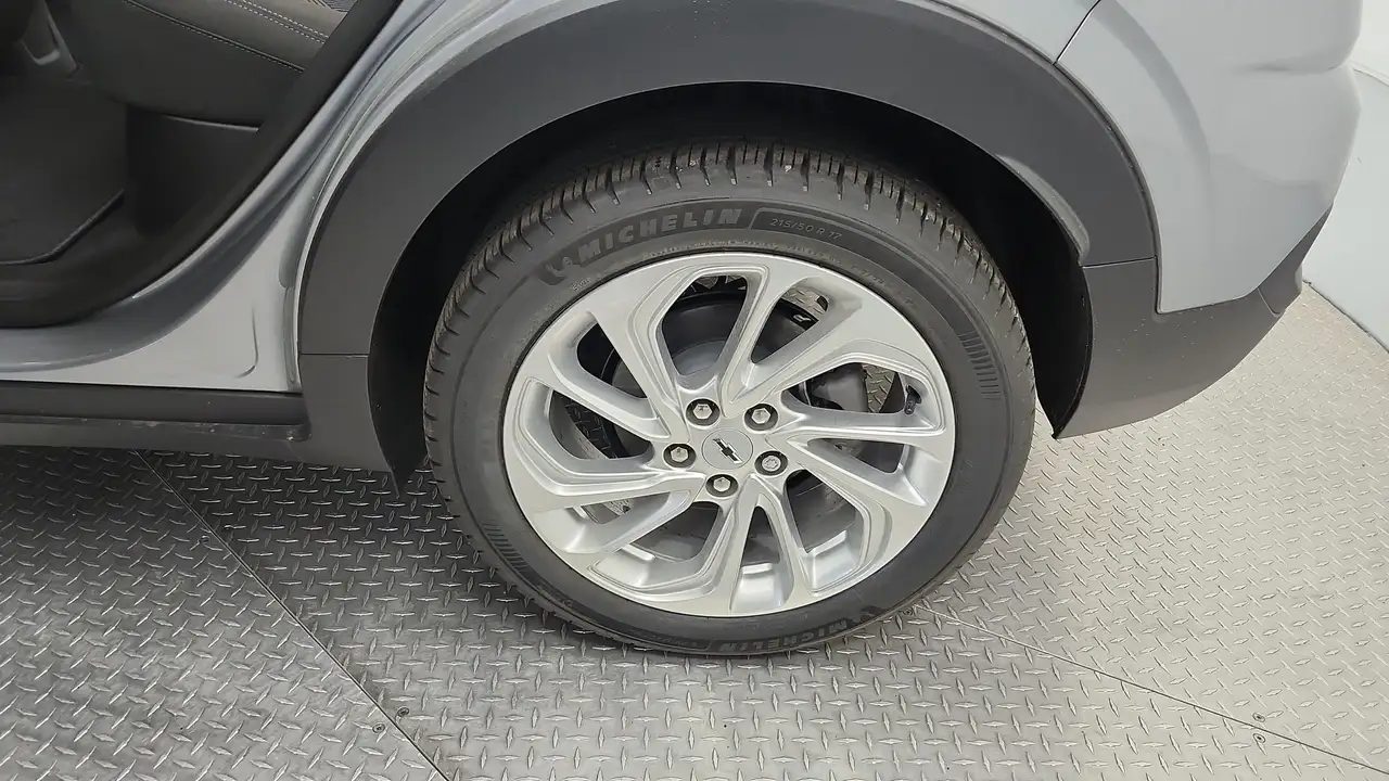 Chevrolet Bolt снимка Chevrolet Bolt