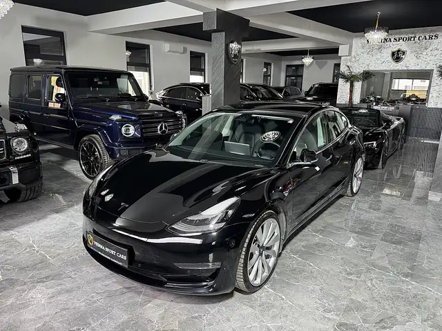 2020 Tesla Model 3 in Black for sale