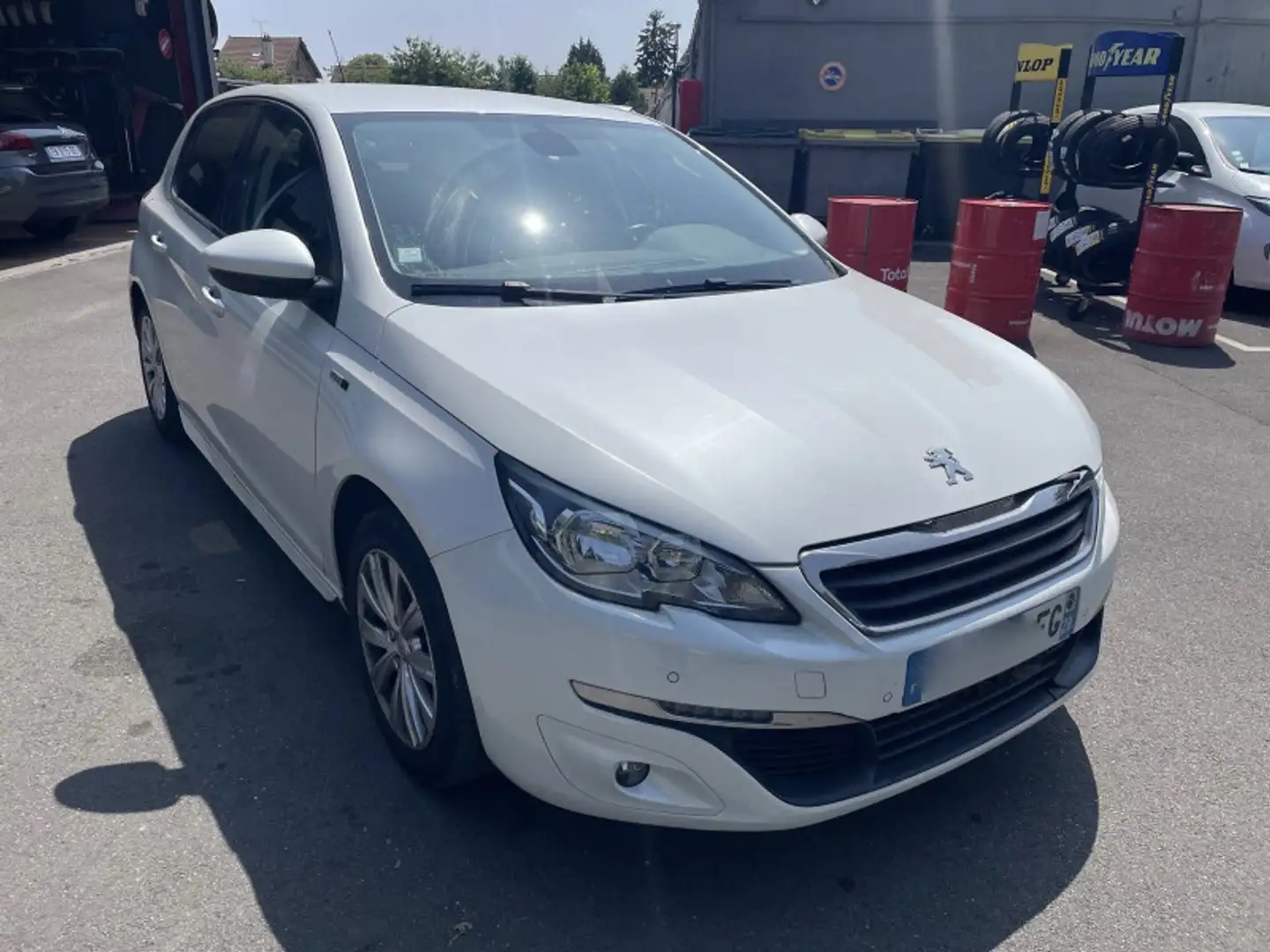 Peugeot 308 1.2 PURETECH 130CH S\u0026S BUSINESS STYLE - 2