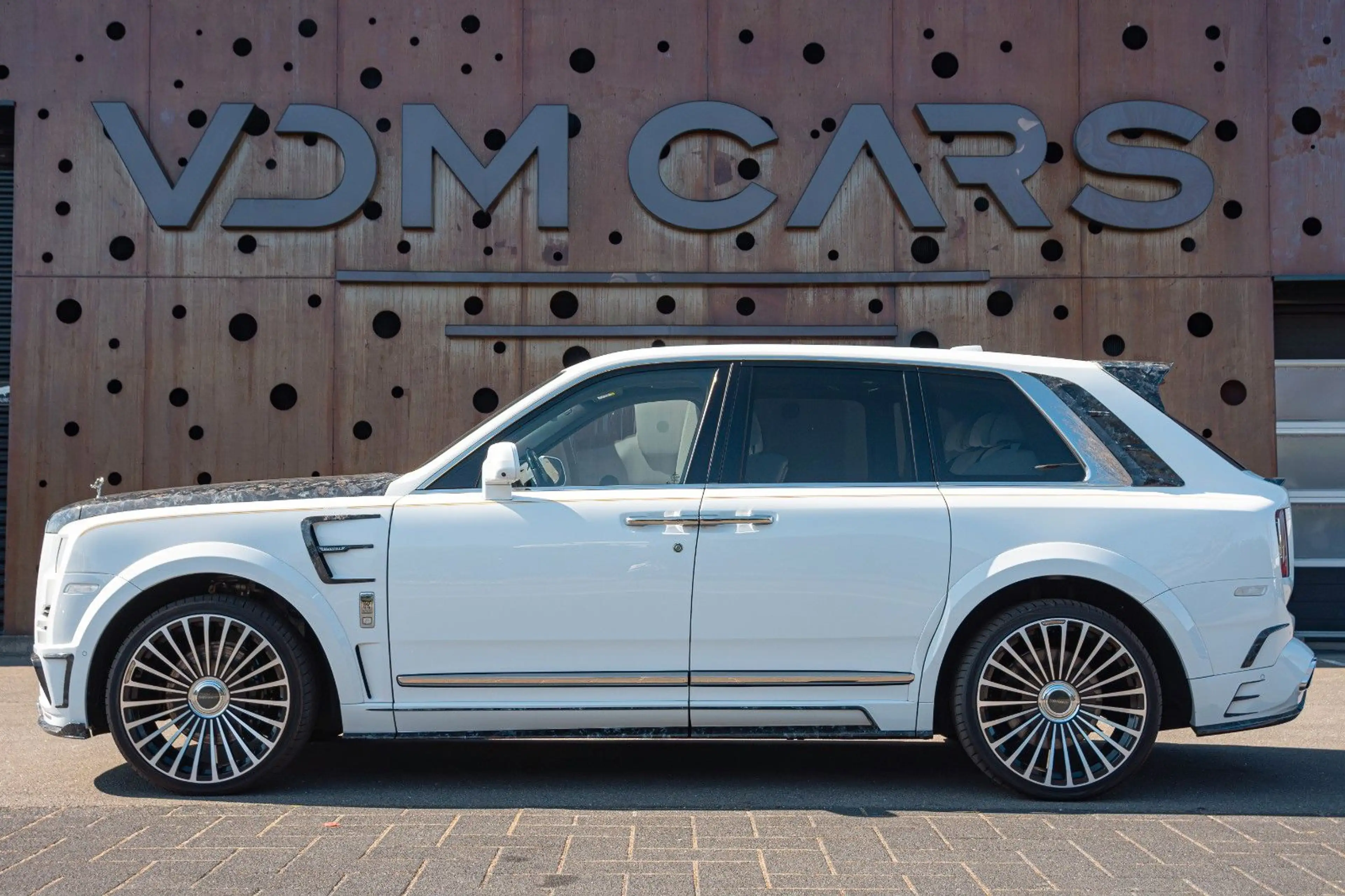 Rolls-Royce Cullinan MANSORY *FORGED CARBON*ONLY 7600 KM* — photo 9
