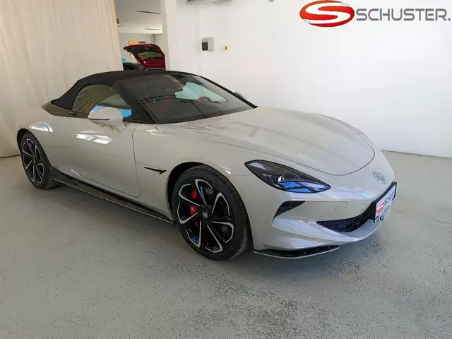 MG Cyberster GT schwarzes Dach