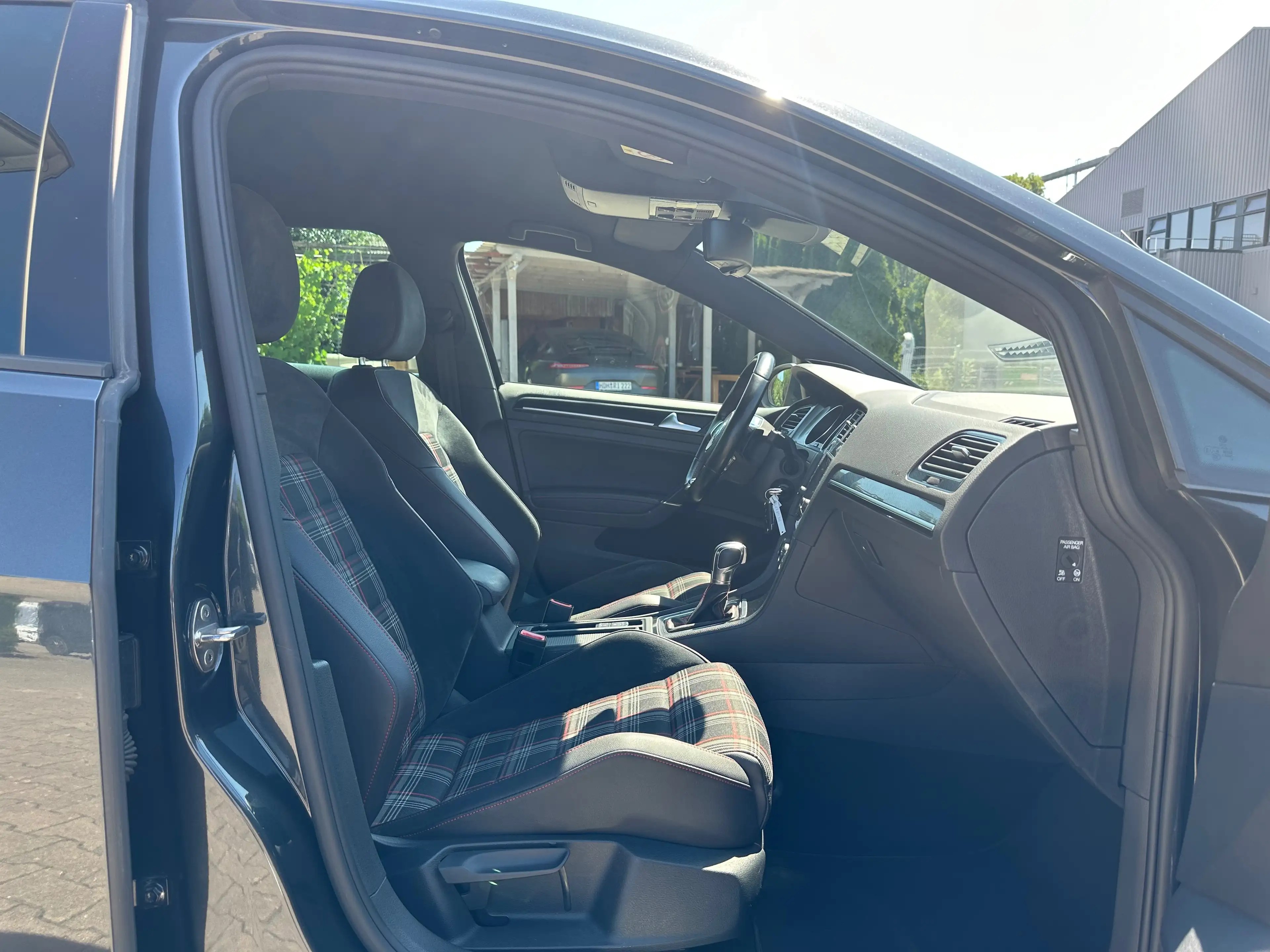 Volkswagen Golf GTI VII DSG Performance 2.Hand/Bi-Xenon/Dynaudio/Ambiente/R-Kamera — photo 8
