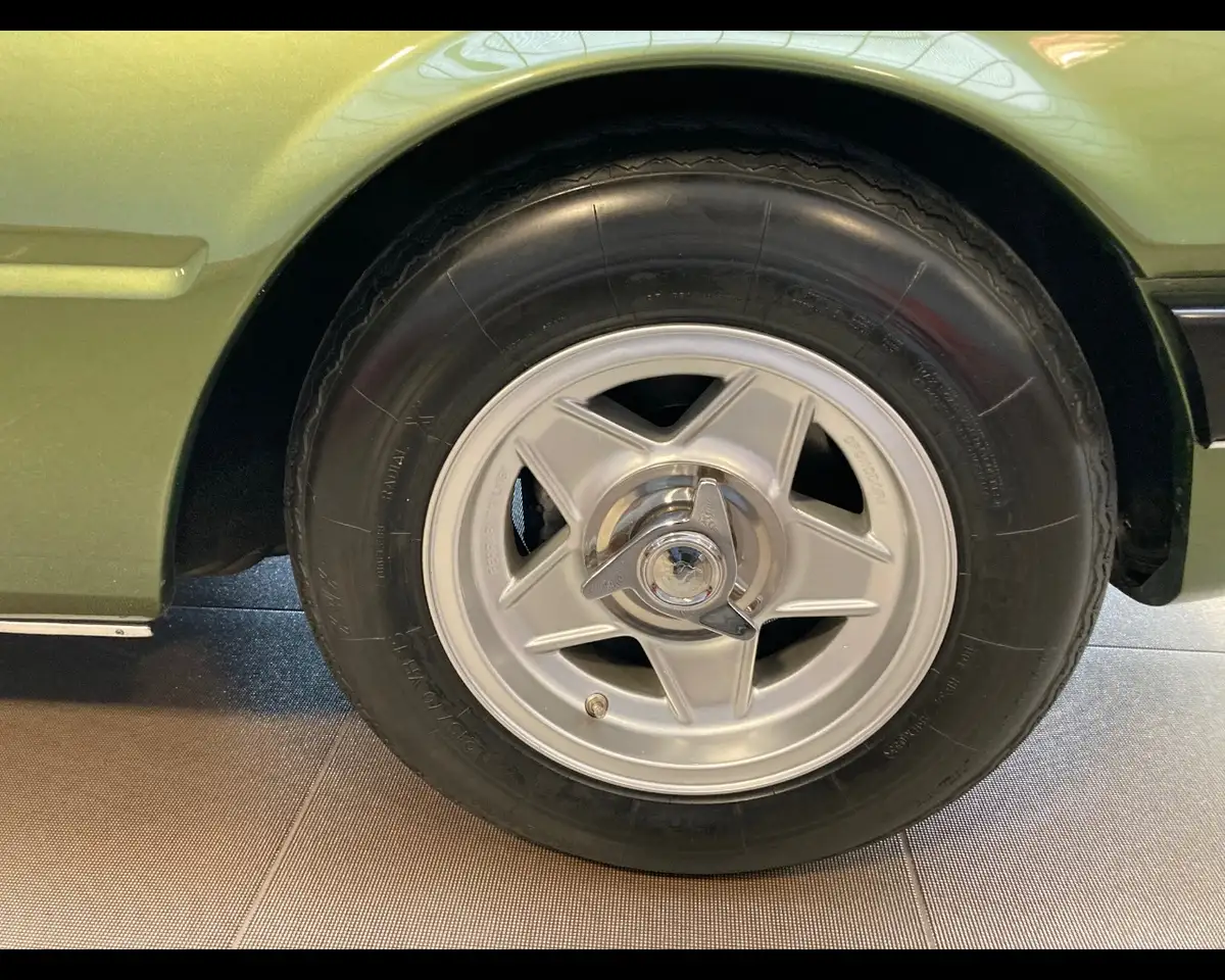 Ferrari 365 GT4 2+2 V12, foto 6