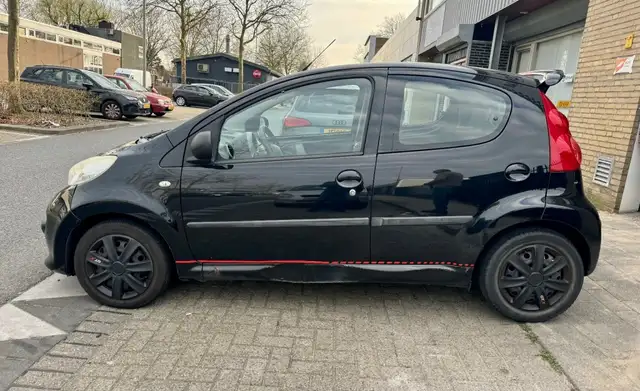 Peugeot 107 view 15