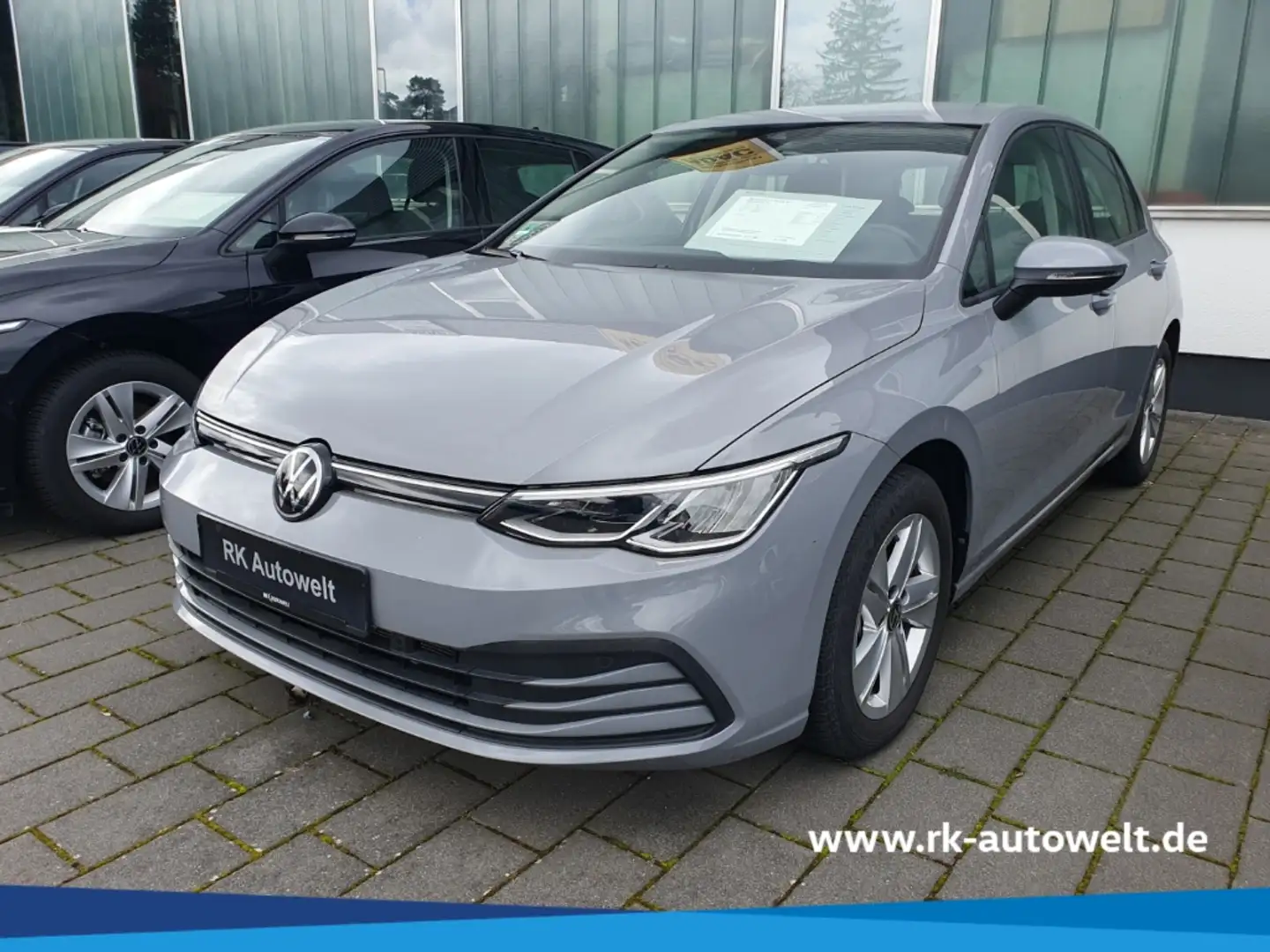 Volkswagen Golf VIII 1.5 TSI LIFE NAVI LED StandHZG ACC Keyless e- Gris - 1
