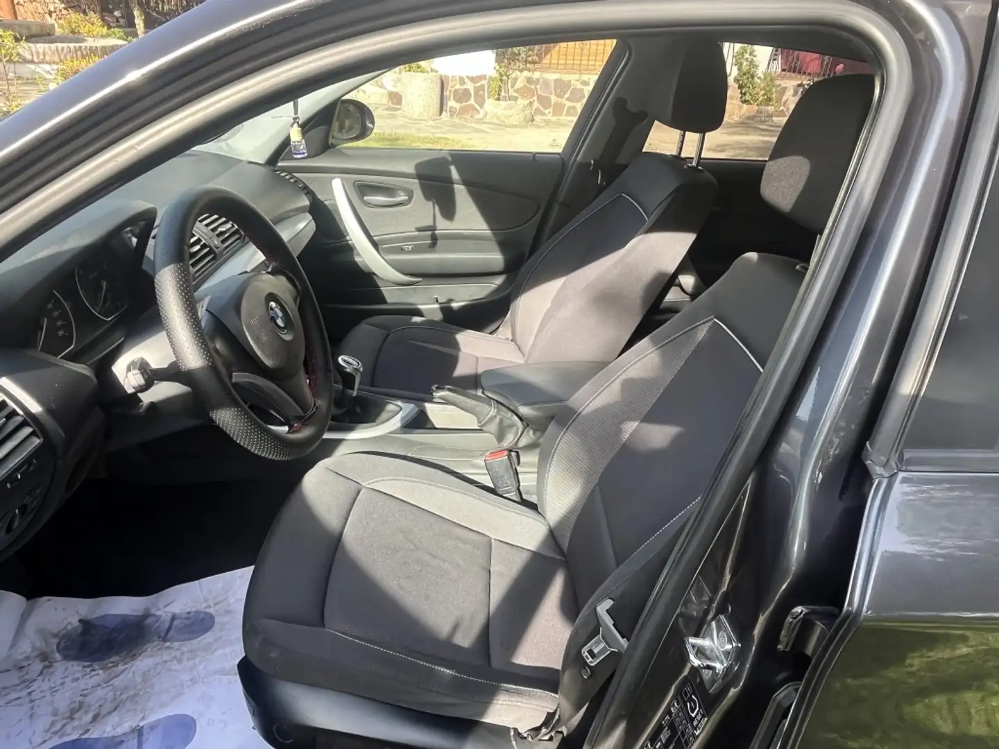 BMW 120 120d Grau - 2