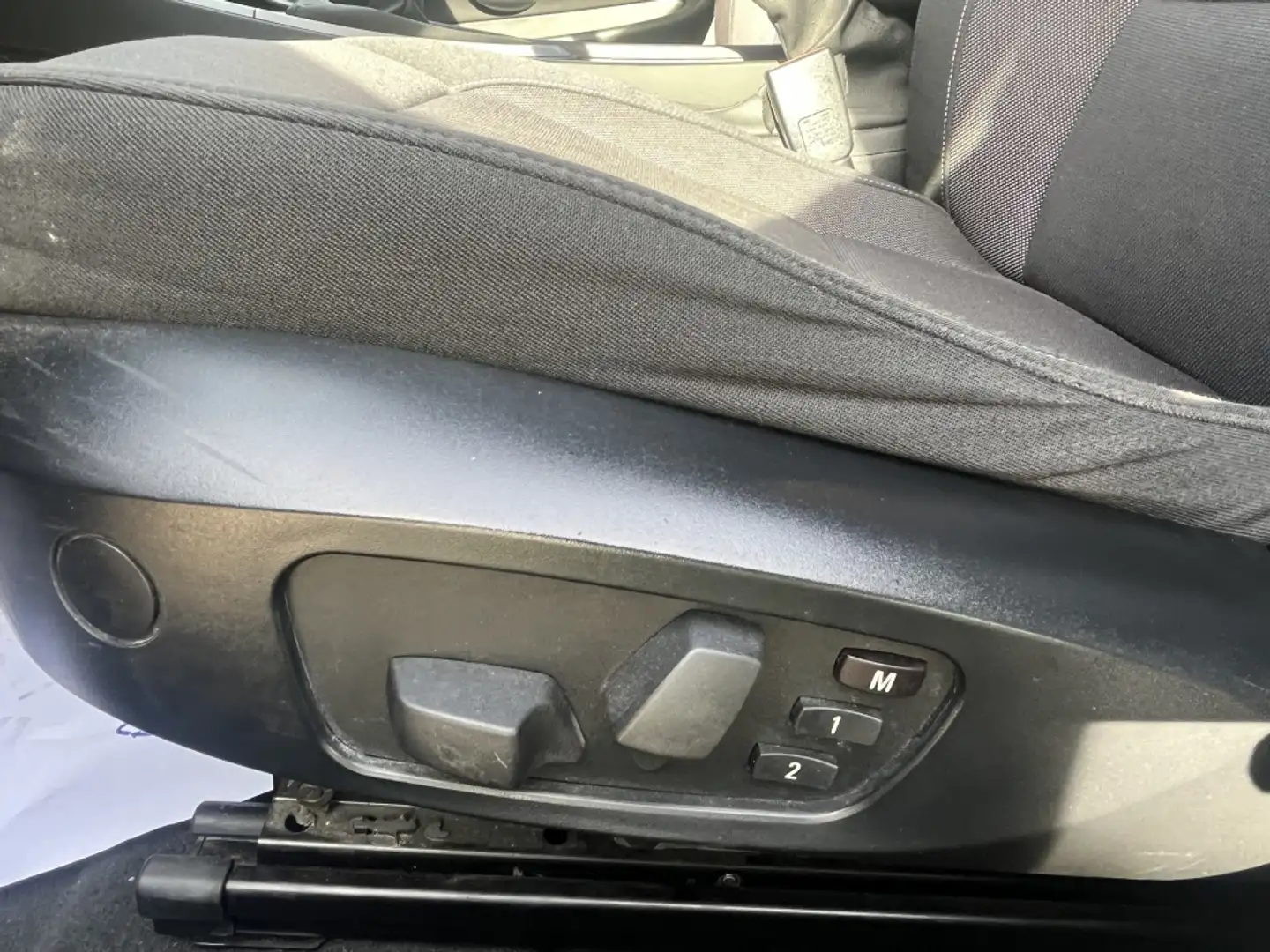 BMW 120 120d Grau - 1