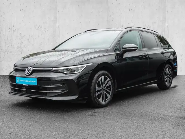 Volkswagen Golf view 2