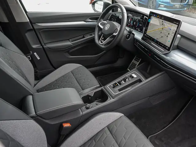 Volkswagen Golf view 8