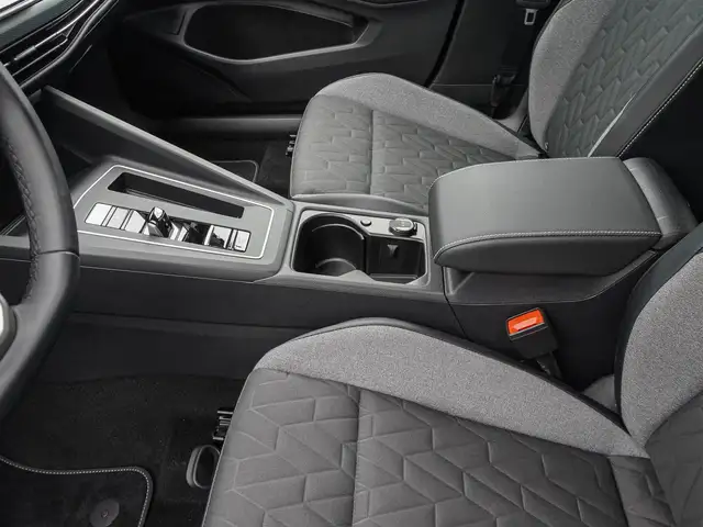 Volkswagen Golf view 14