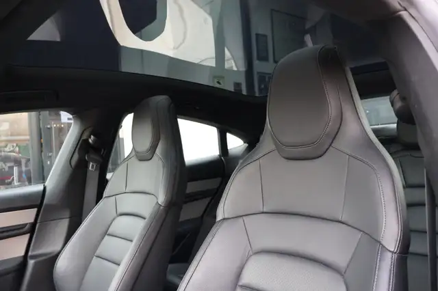 Porsche Taycan view 15