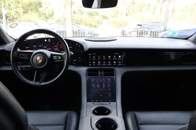 Porsche Taycan view 12