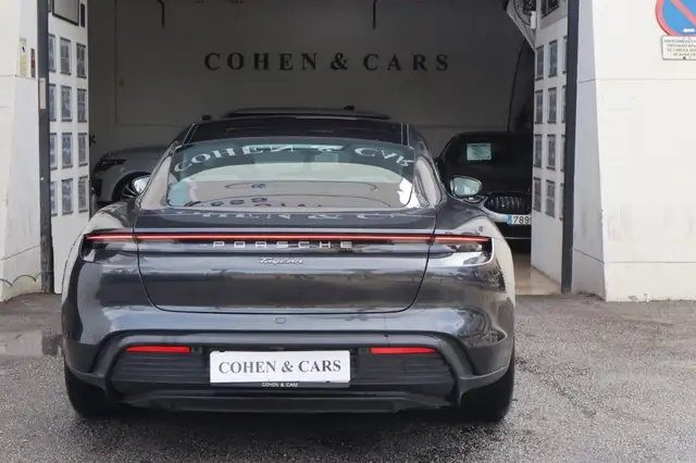 Porsche Taycan view 7