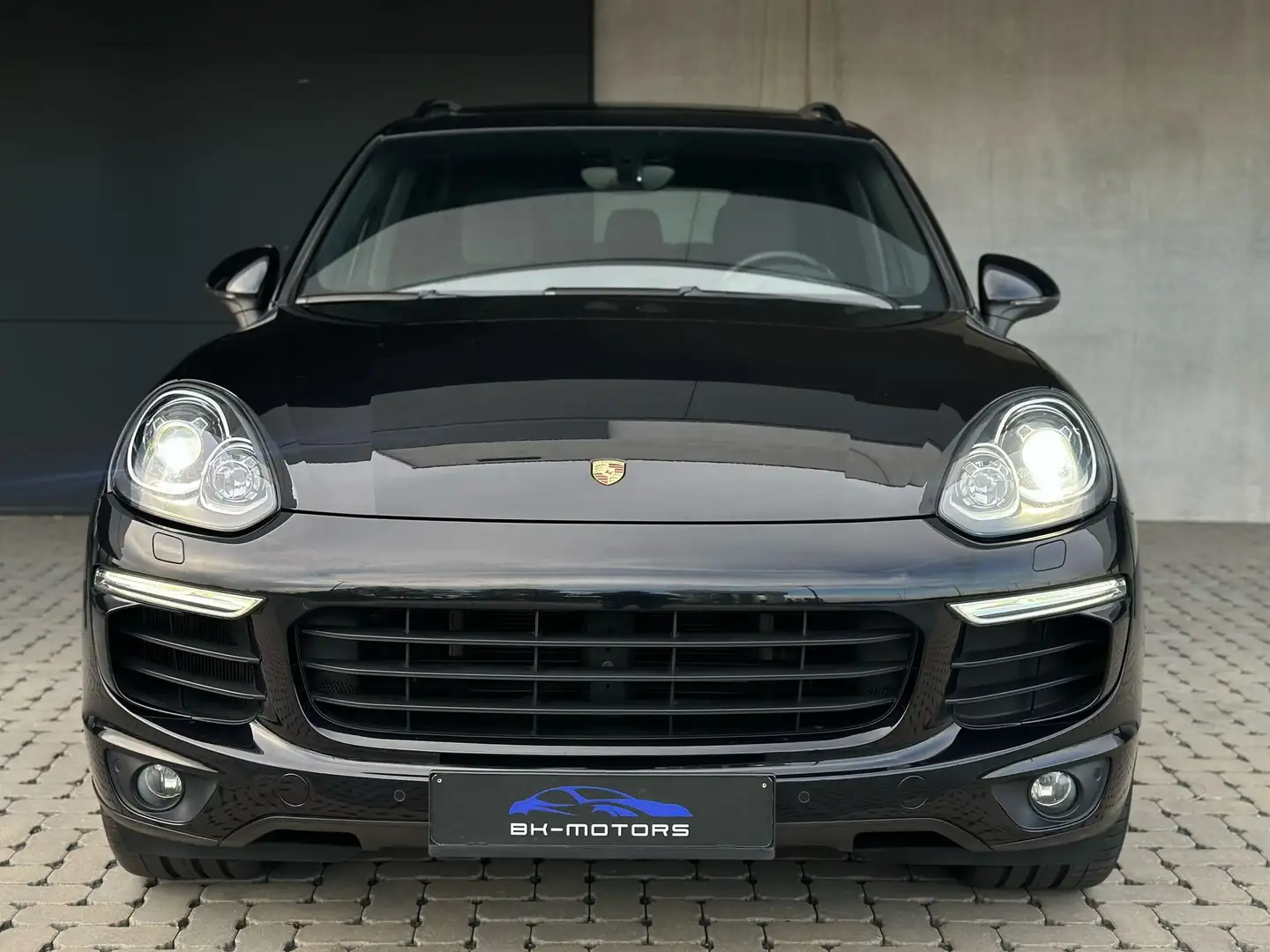 Porsche Cayenne 3.0i V6 PHEV S Tiptronic Schwarz - 2