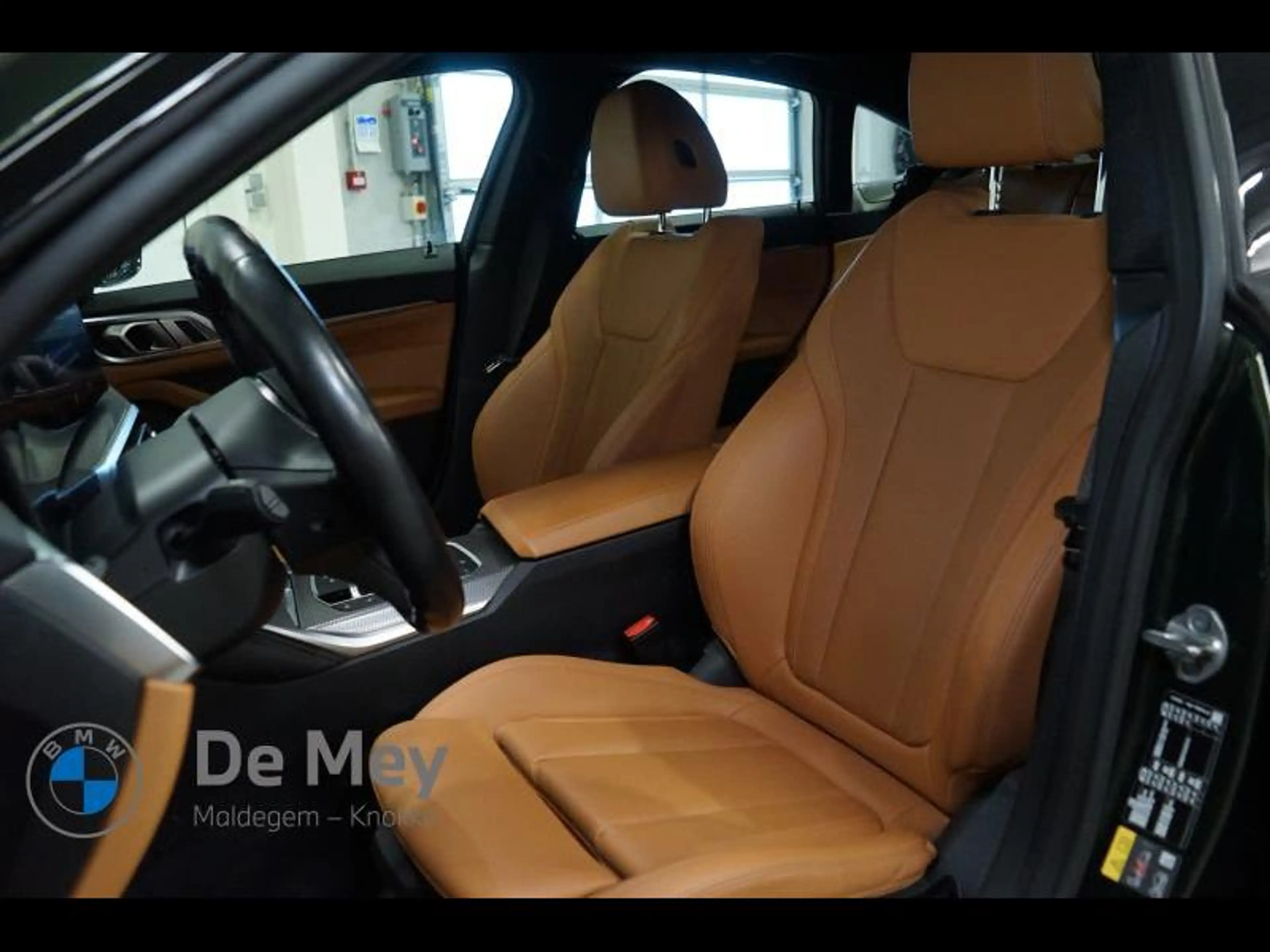 BMW i4 eDrive40 — photo 10