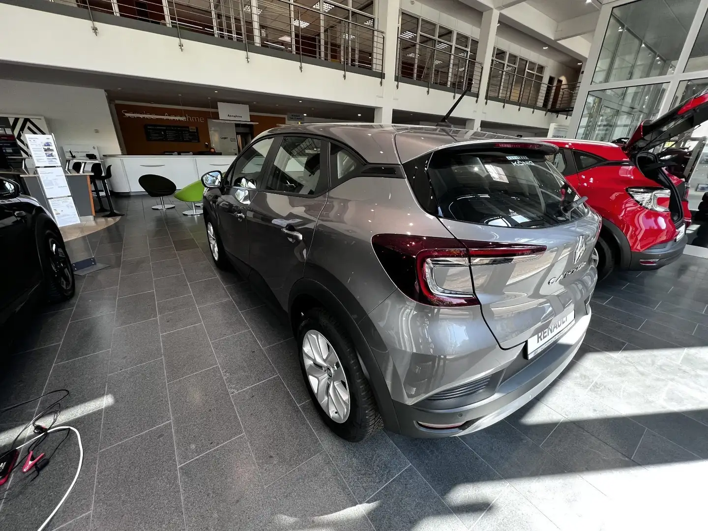 Renault Captur EQUILIBRE TCe 90 KLIMA|PDC Grau - 2
