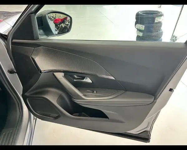 Peugeot 2008 view 21