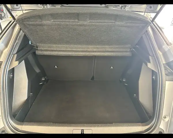 Peugeot 2008 view 14