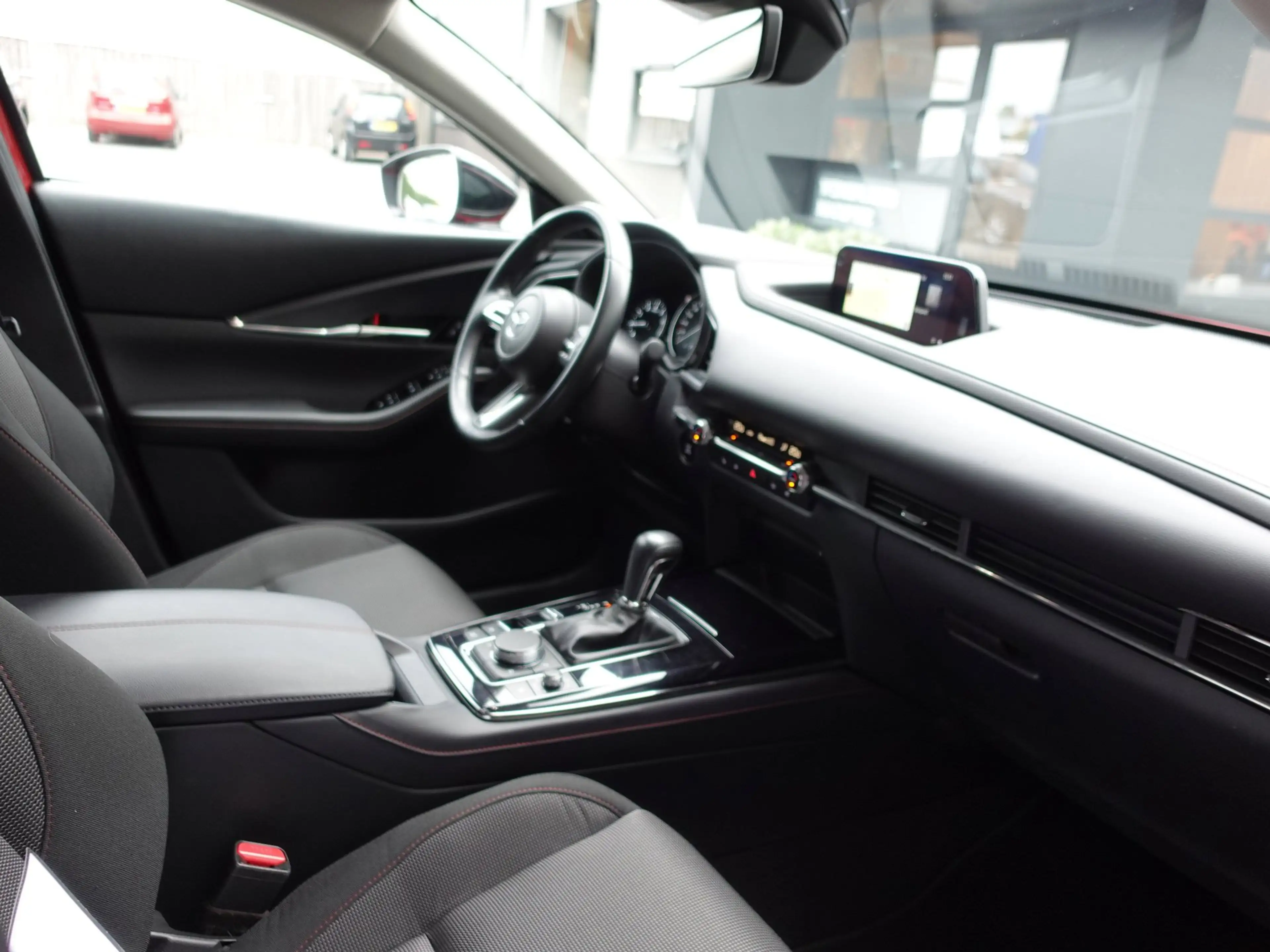 Mazda CX-30 2.0 e-SkyActiv Hybrid Automaat HOMURA 150 Pk (Navi — photo 7