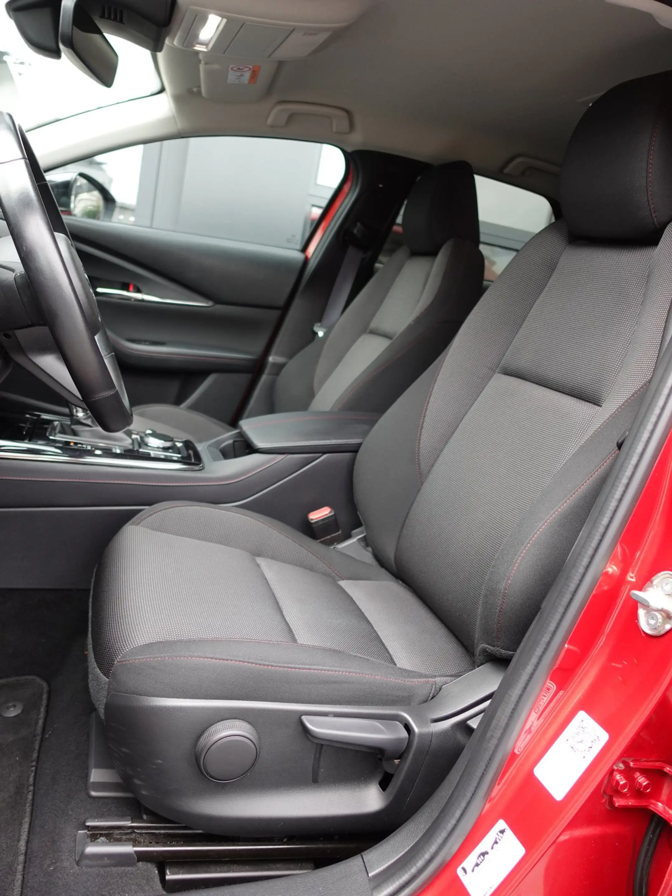 Mazda CX-30 2.0 e-SkyActiv Hybrid Automaat HOMURA 150 Pk (Navi — photo 11