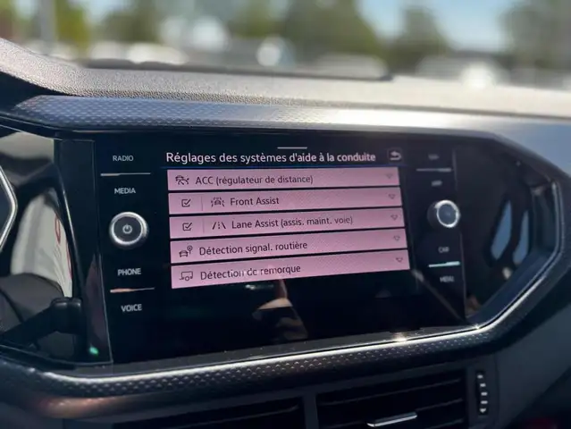Volkswagen T-Cross view 20