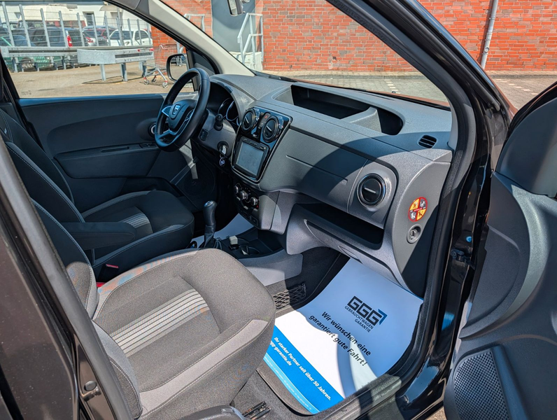 Dacia Dokker Stepway Celebration GARANTIE KLIMA NAVI — photo 12