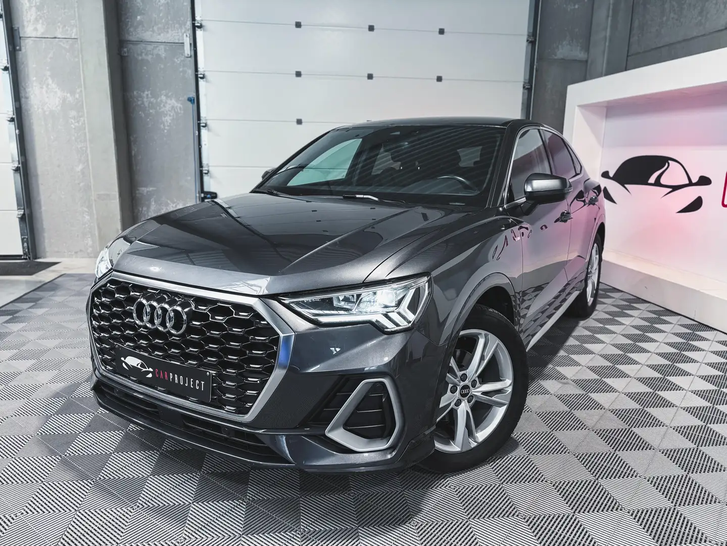 Audi Q3 Sportback 35TDi Business Edition S line, Car-Play Gris - 1