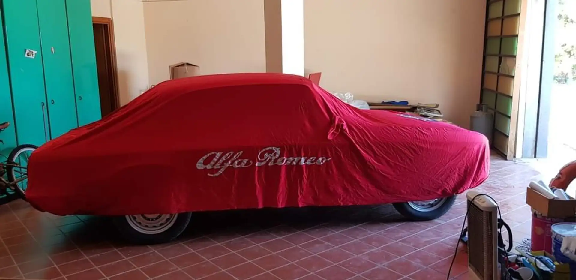 Alfa Romeo Синій - 1