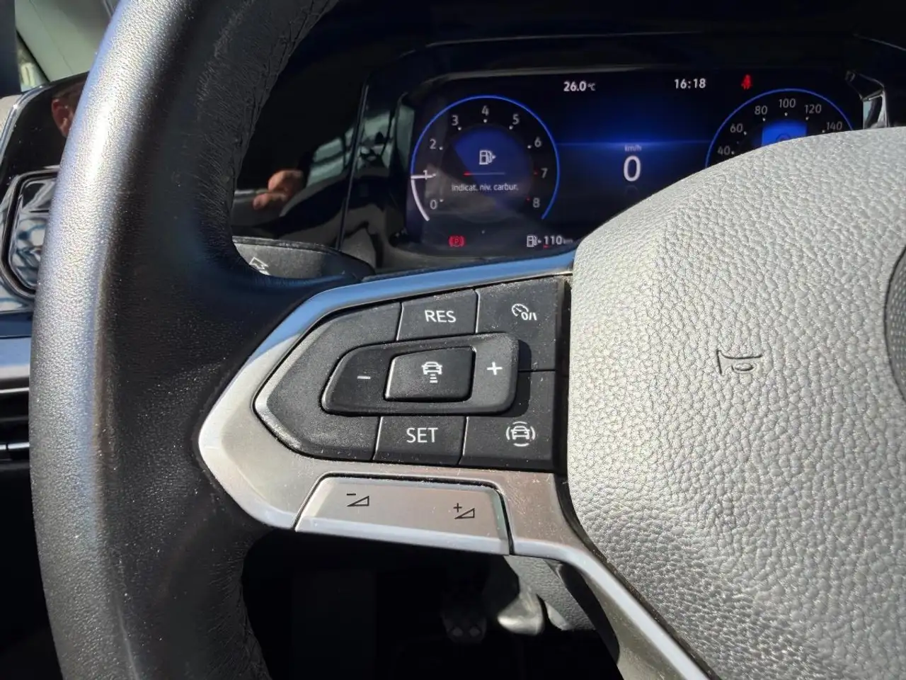 Volkswagen Golf Standard Model — photo 20