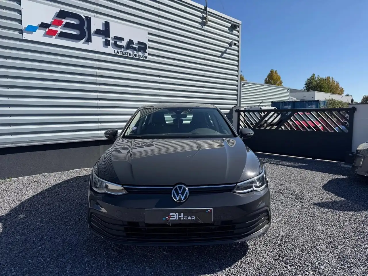 Volkswagen Golf Standard Model — photo 2