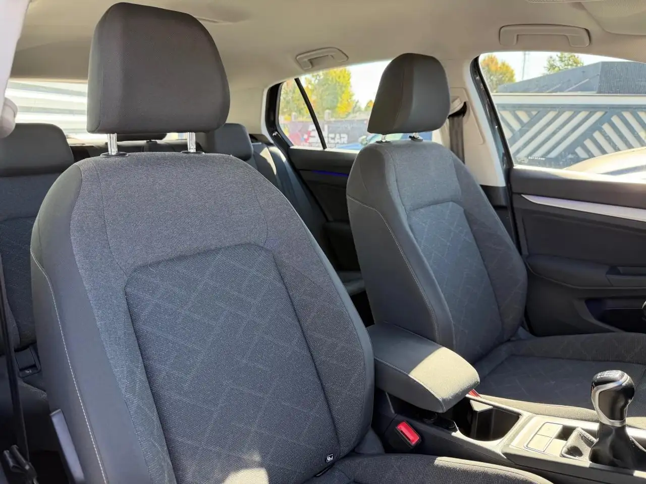 Volkswagen Golf Standard Model — photo 12