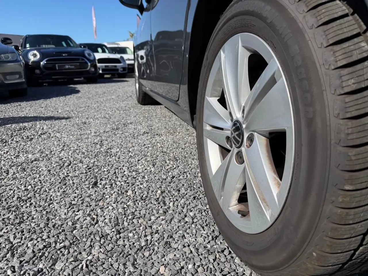 Volkswagen Golf Standard Model — photo 6