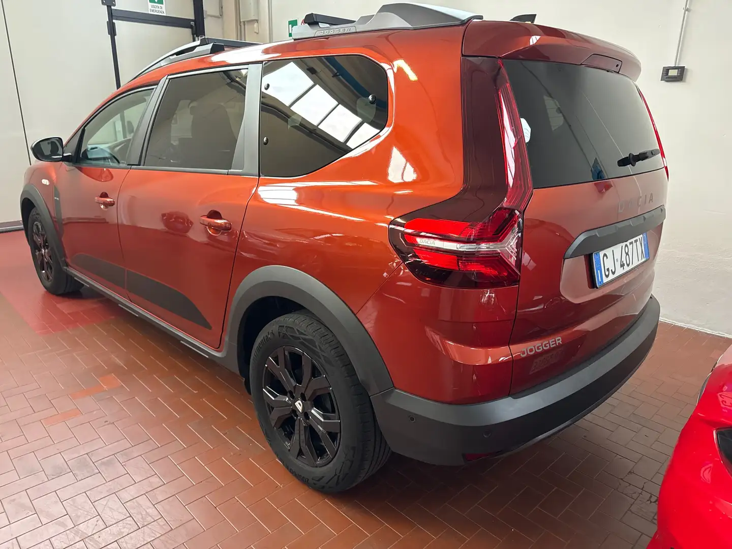 Dacia Jogger 1.0 tce Extreme UP Gpl 100cv 7 posti Narancs - 2