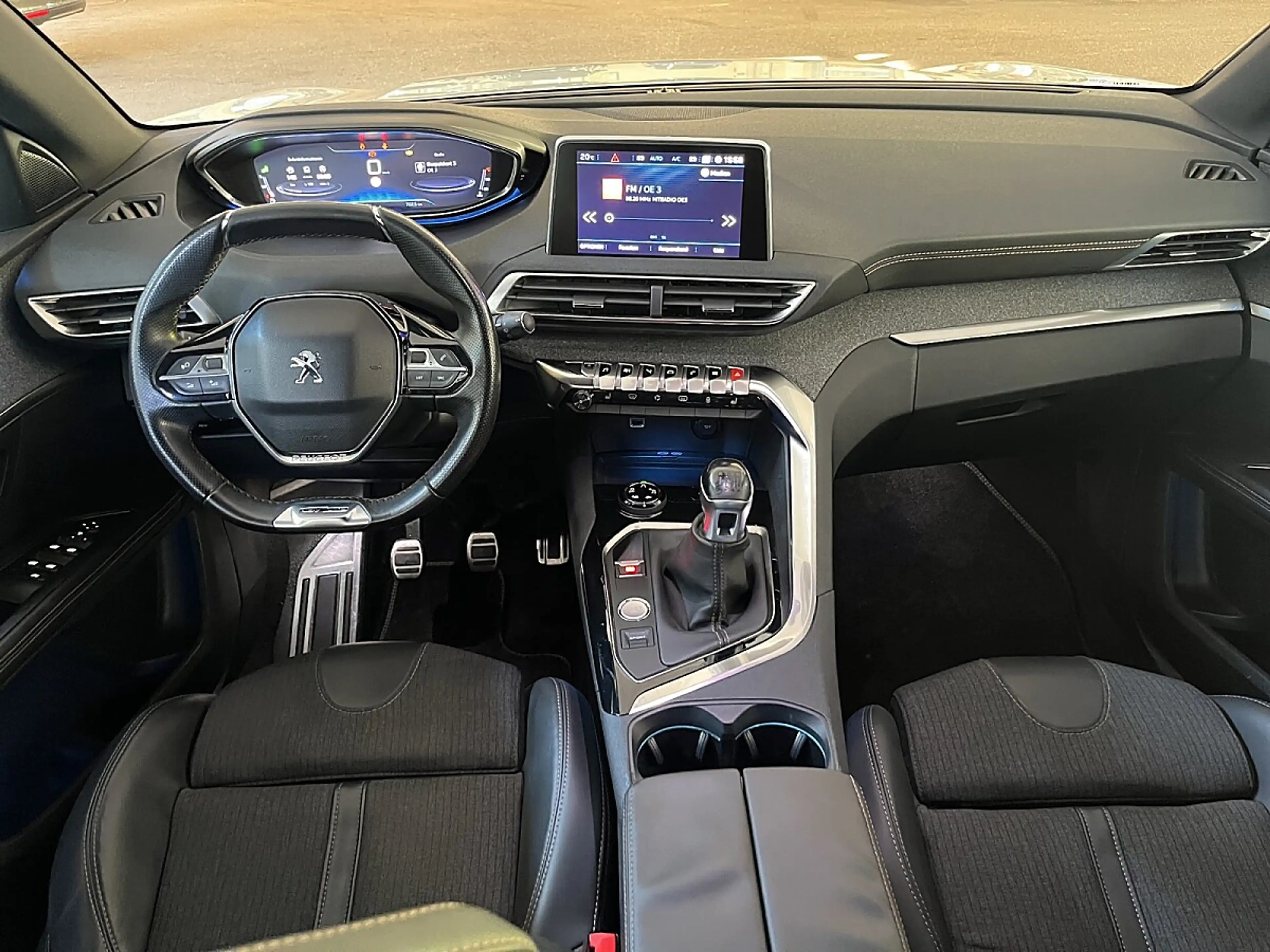 Peugeot 5008 2.0 BlueHDI 150 Schalter GT Line — photo 13
