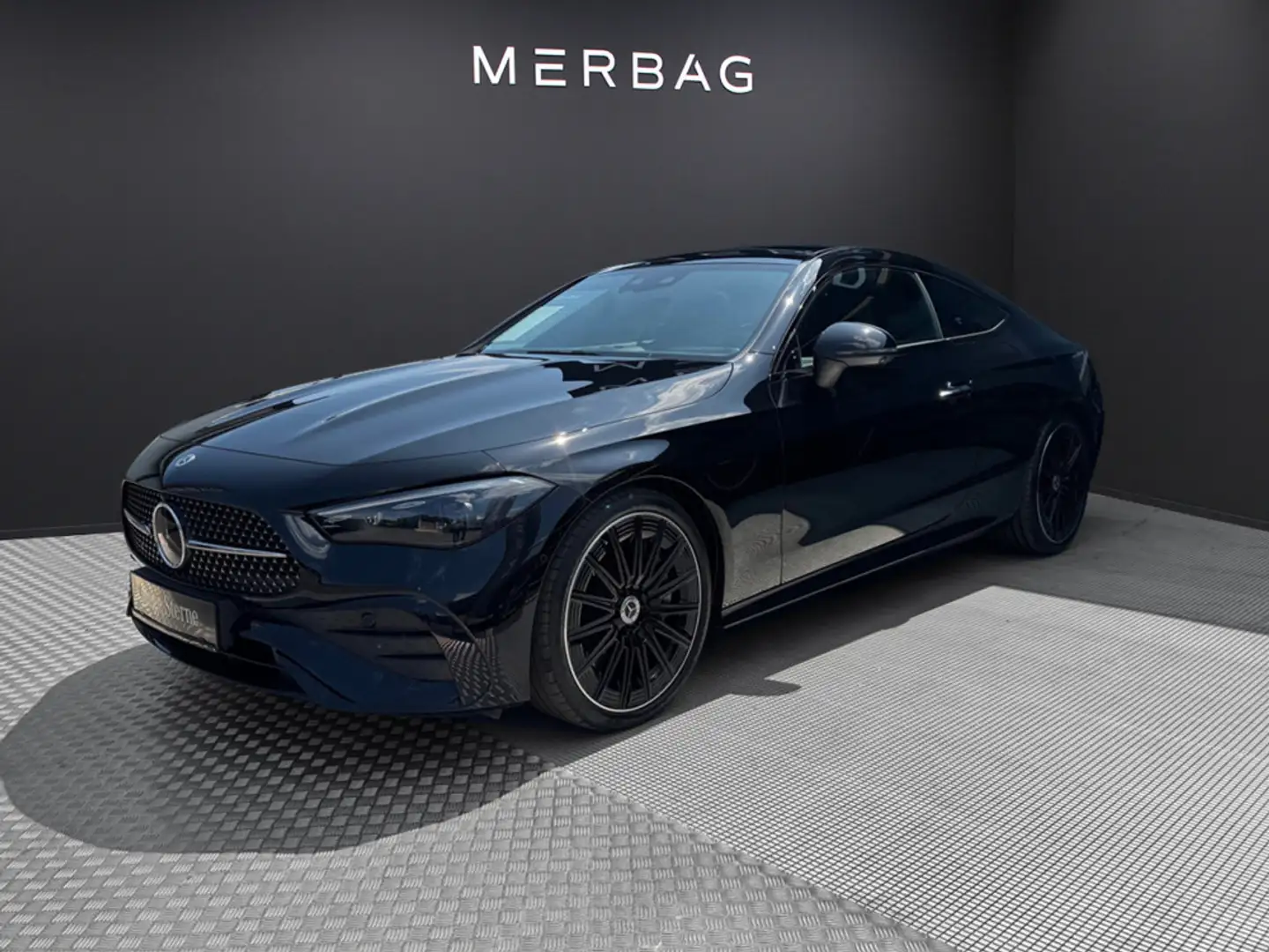 Mercedes-Benz CLE 450 4M *AMG Night Pano Head 20" DIGITAL Burm Zwart - 2
