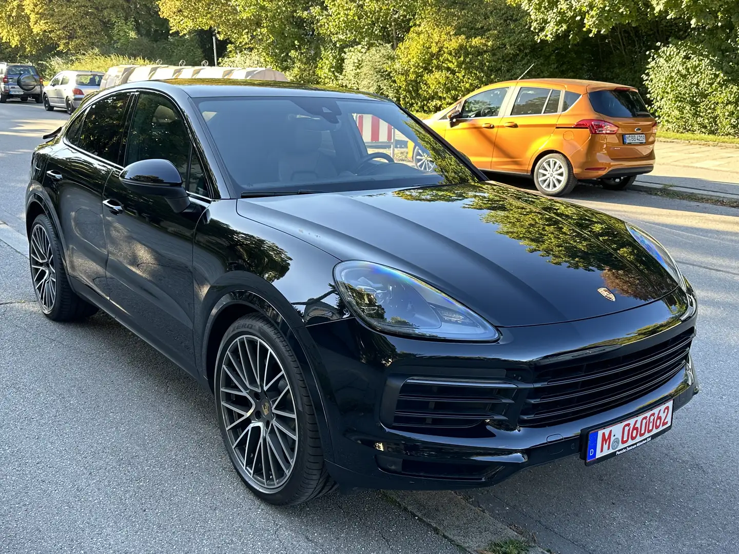Porsche Cayenne Coupé Softclose BOSE Luftfederung 22-Zoll Schwarz - 1