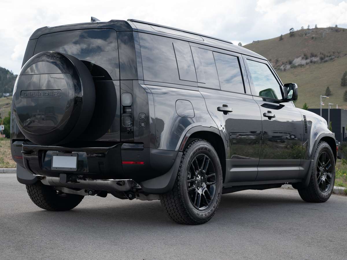 2026 Land Rover Defender 110 P300 S alt 2