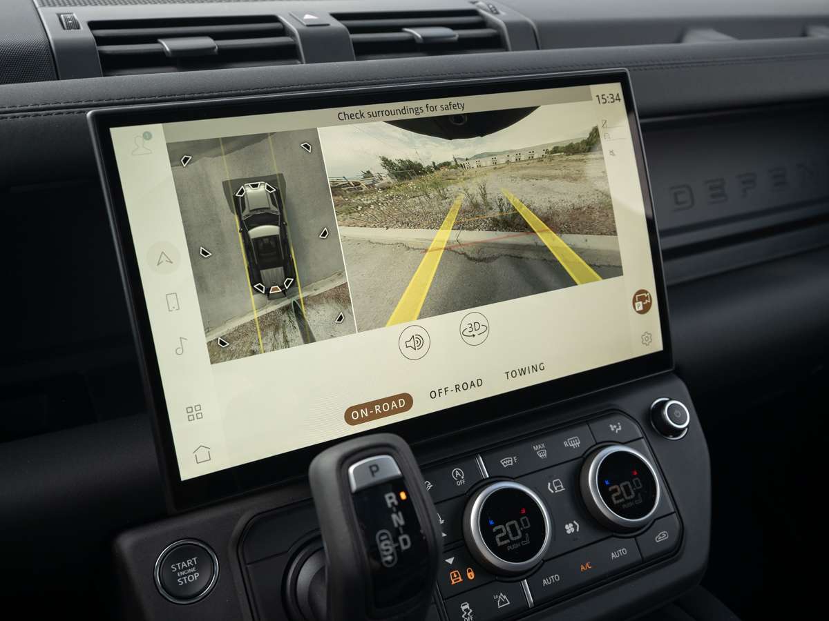 2026 Land Rover Defender 110 P300 S thumb 14