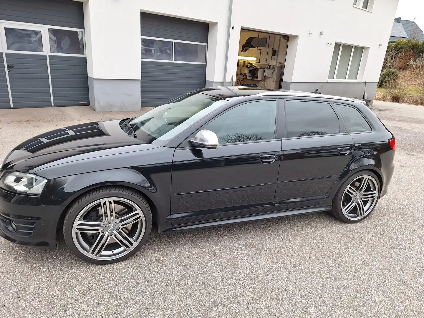 Audi S3 A3 SB 2,0 T quattro Чорний - 1