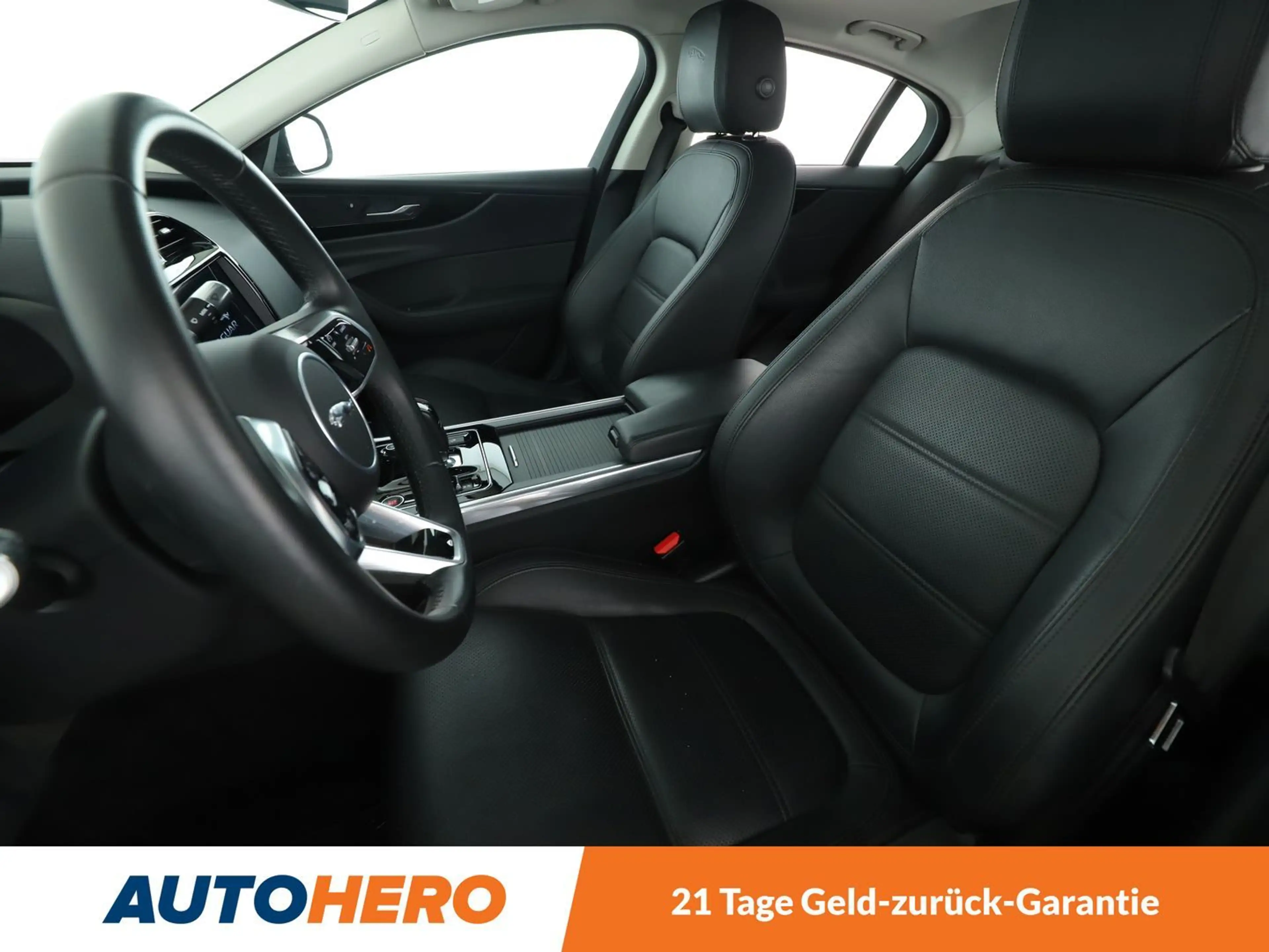 Jaguar XE 25t S Aut*NAVI*LED*TEMPO*CAM*PDC*SHZ*GARANTIE* — photo 10