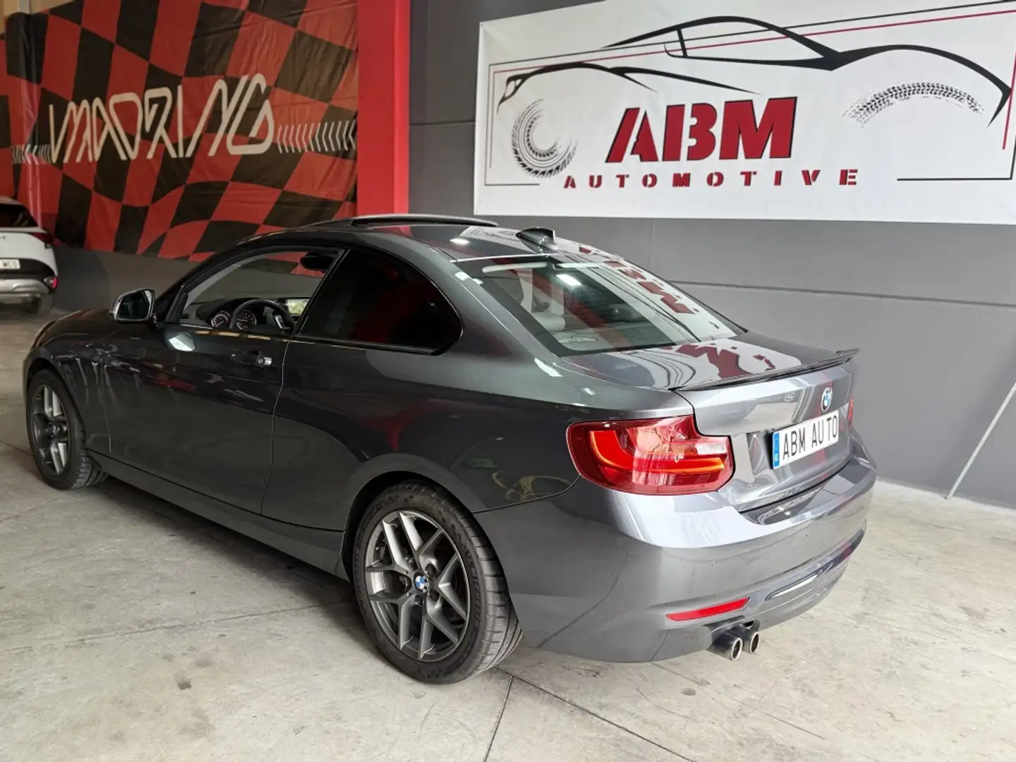 BMW 228 228i Coupé Sport Grau - 1