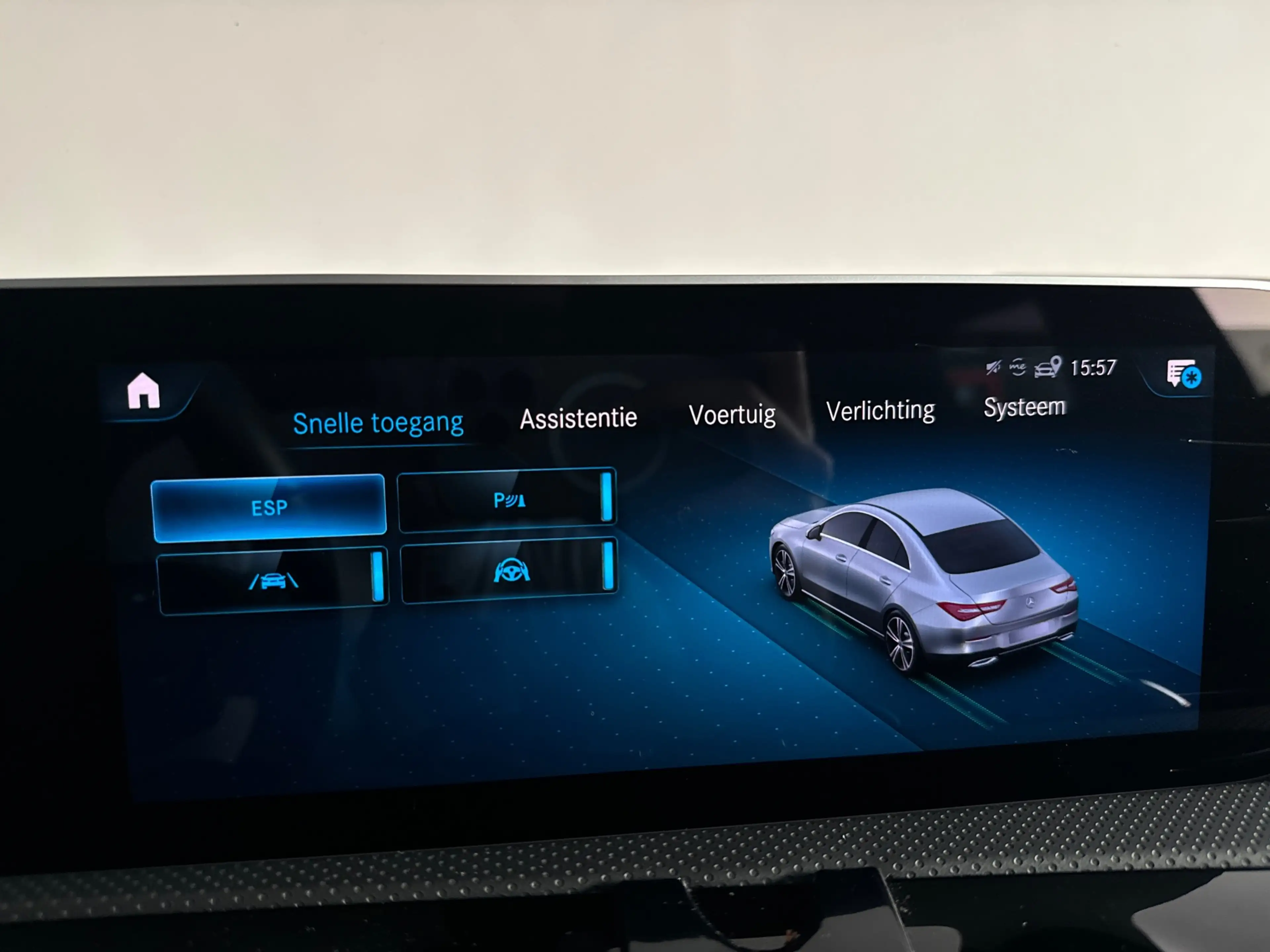Mercedes-Benz CLA 180 AMG Pano|Stoelventilatie|360 Camera|Keyless|Blinds — photo 23