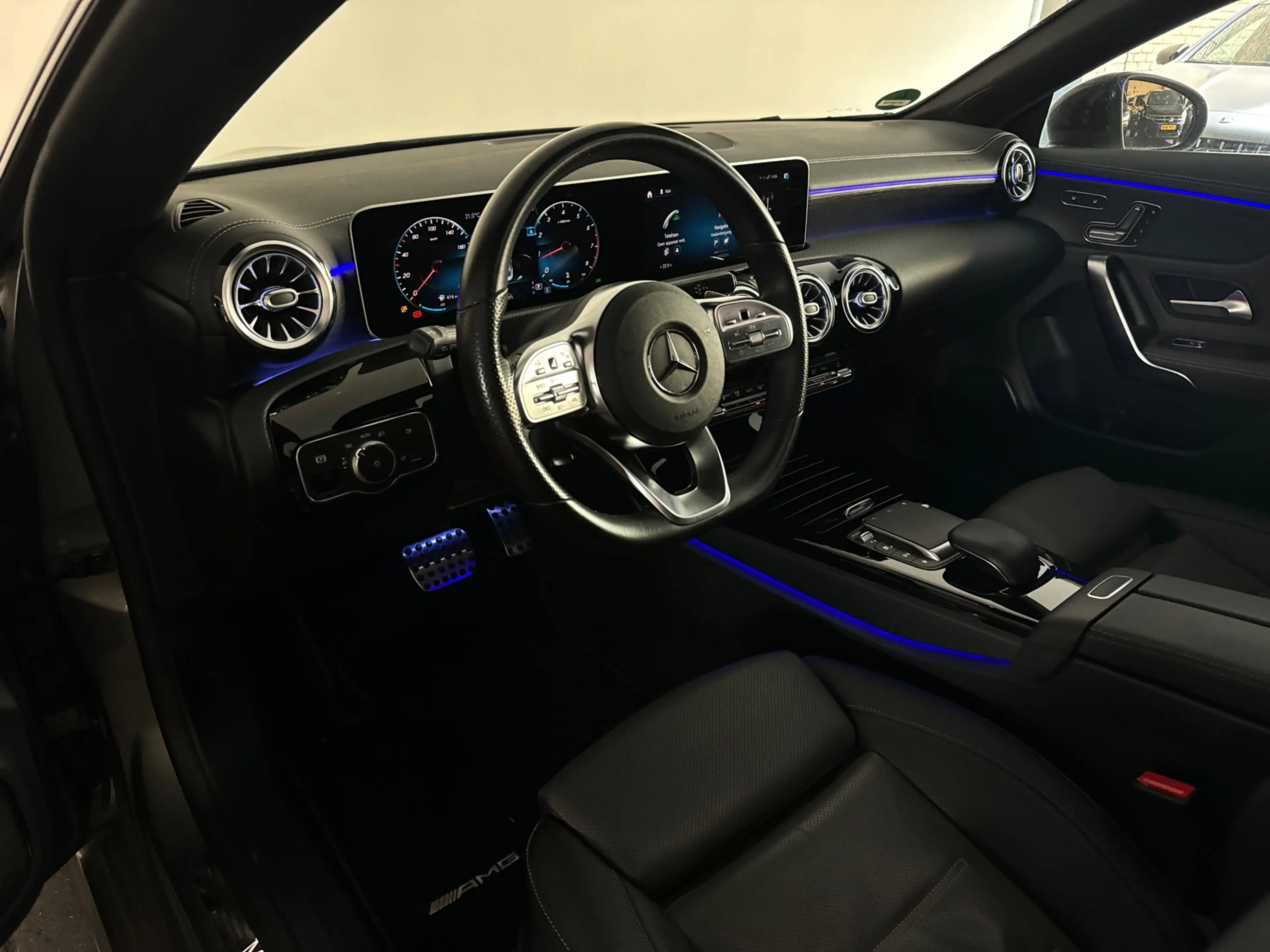 Mercedes-Benz CLA 180 AMG Pano|Stoelventilatie|360 Camera|Keyless|Blinds — photo 9
