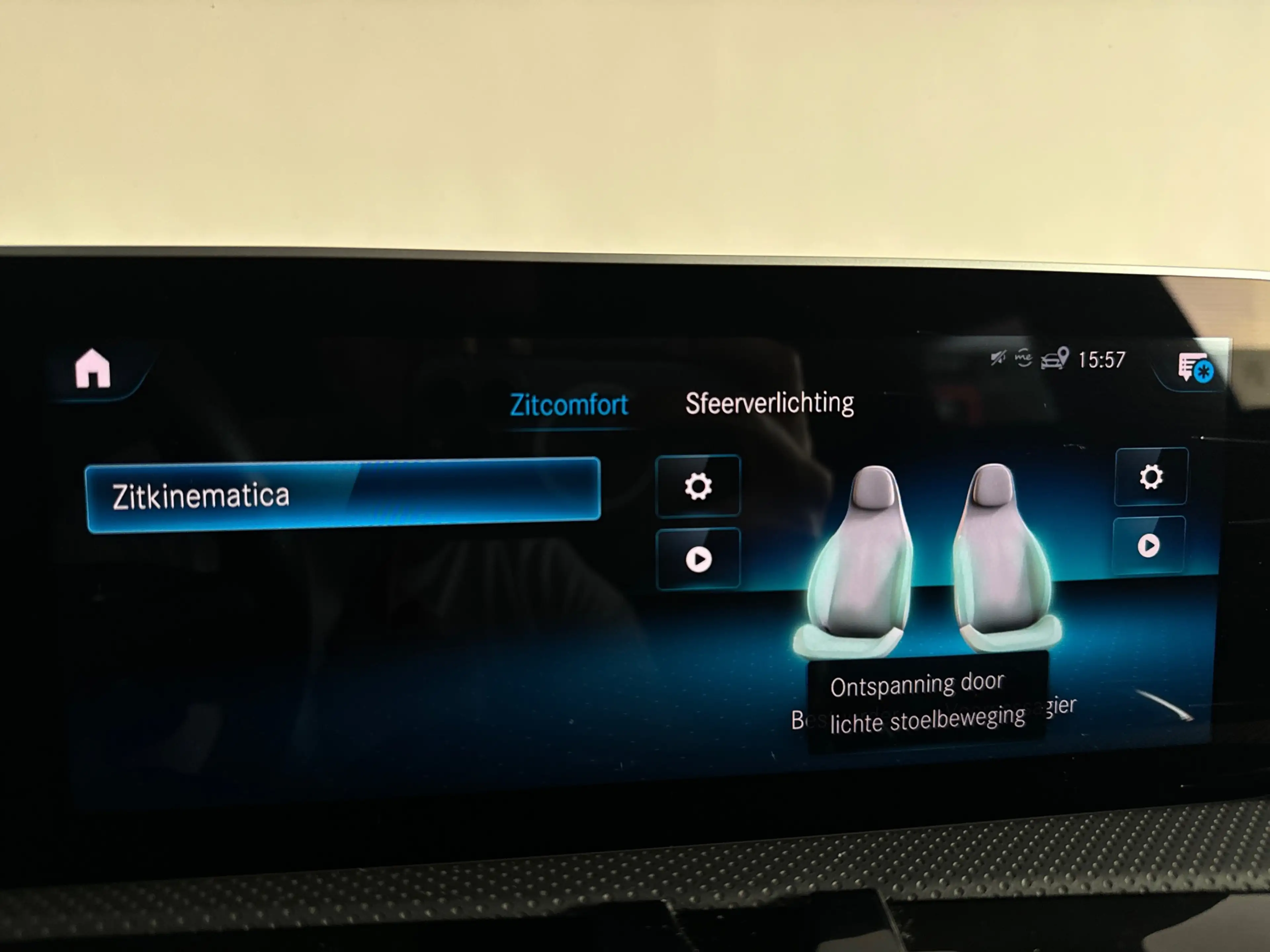 Mercedes-Benz CLA 180 AMG Pano|Stoelventilatie|360 Camera|Keyless|Blinds — photo 21