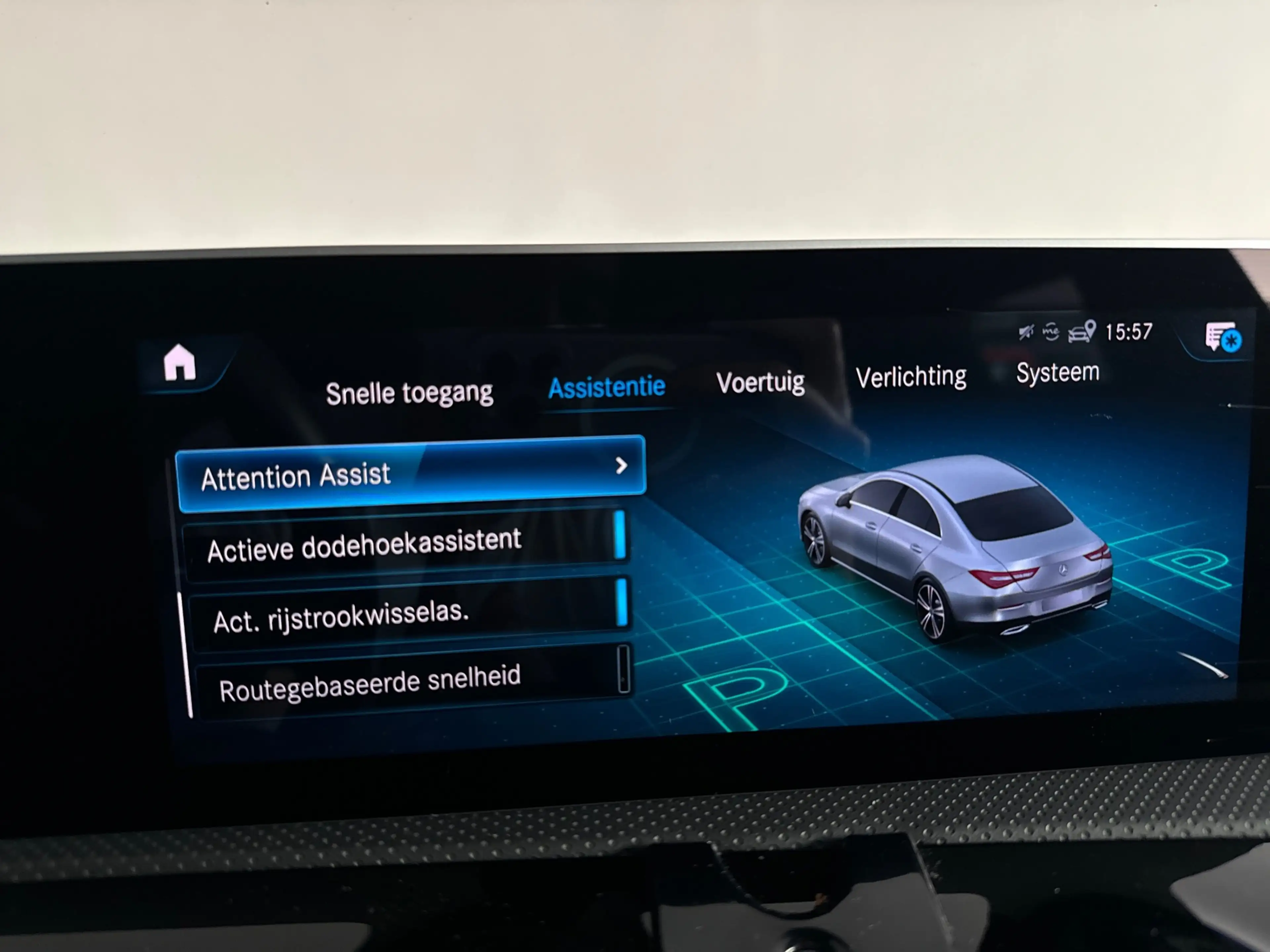 Mercedes-Benz CLA 180 AMG Pano|Stoelventilatie|360 Camera|Keyless|Blinds — photo 25