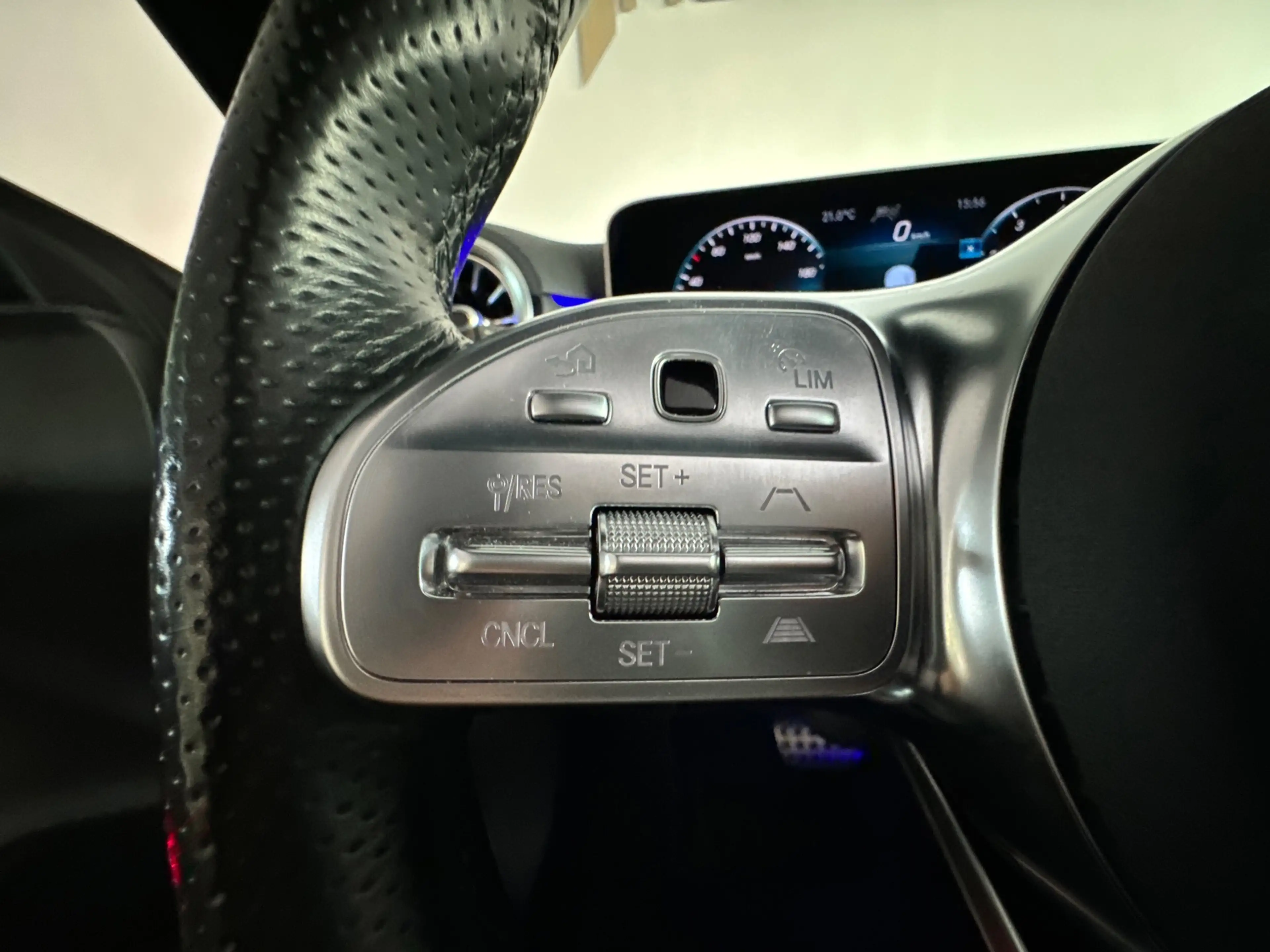 Mercedes-Benz CLA 180 AMG Pano|Stoelventilatie|360 Camera|Keyless|Blinds — photo 15